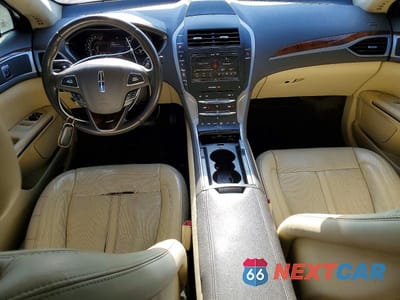 Zdjęcie 8 z 12 samochodu: 2015 LINCOLN MKZ VIN:3LN6L2J93FR601806 - miniatura