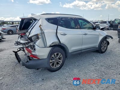 Trzecie zdjęcie samochodu z tyłu: 2016 HYUNDAI SANTA FE SPORT 2.4L VIN:5XYZU3LB9GG331819 - miniatura