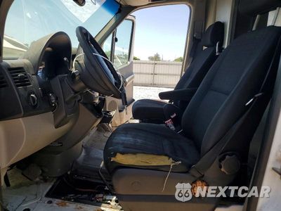 Zdjęcie 7 z 14 samochodu: 2014 FREIGHTLINER SPRINTER 2500 DELIVERY VAN VIN:WDYPE8DC4E5916083 - miniatura