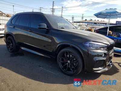 Czwarte zdjęcie samochodu z boku: 2017 BMW X5 SDRIVE35I VIN:5UXKR2C36H0W43964 - miniatura