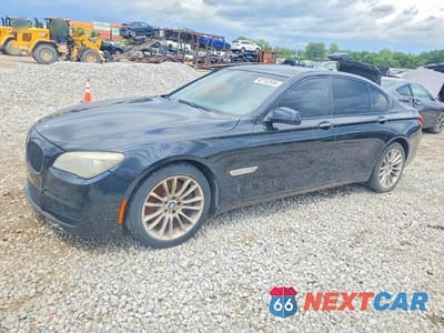 2012 BMW 750 XI WBAKC6C56CC395747 - główne zdjęcie licytacji z USA - miniatura