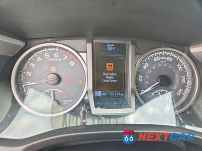 Zdjęcie 9 z 12 samochodu: 2016 TOYOTA TACOMA LIMITED VIN:3TMEZ5CNXGM020196 - miniatura