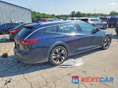 Trzecie zdjęcie samochodu z tyłu: 2018 BUICK REGAL TOURX ESSENCE VIN:W04GV8SX1J1173573 - miniatura