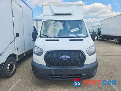 Piąte zdjęcie samochodu w środku: 2020 FORD TRANSIT T-350 VIN:1FDBW5Z82LKB24935 - miniatura