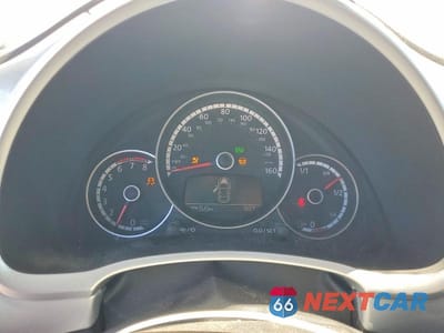 Zdjęcie 9 z 12 samochodu: 2014 VOLKSWAGEN BEETLE VIN:3VW507AT1EM821715 - miniatura