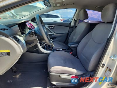 Zdjęcie 7 z 12 samochodu: 2016 HYUNDAI ELANTRA SE VIN:5NPDH4AE3GH765471 - miniatura