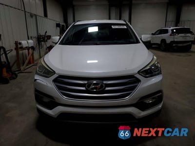 Piąte zdjęcie samochodu w środku: 2017 HYUNDAI SANTA FE SPORT 2.4L VIN:5NMZUDLB9HH005967 - miniatura