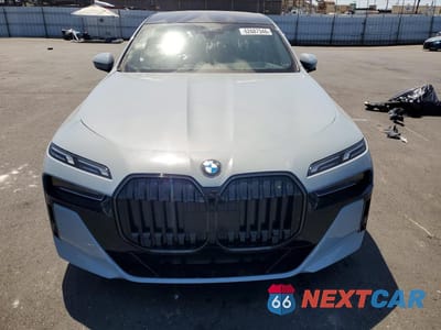 Piąte zdjęcie samochodu w środku: 2025 BMW 740 I VIN:WBA23EH01SCU79495 - miniatura