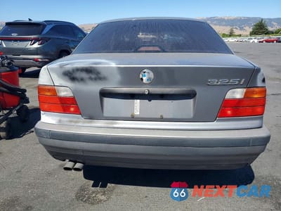 Zdjęcie 6 z 12 samochodu: 1995 BMW 325 I AUTOMATIC VIN:WBACB4320SFM24187 - miniatura