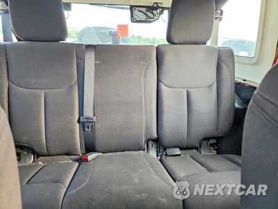 Zdjęcie 10 z 13 samochodu: 2014 JEEP WRANGLER UNLIMITED SPORT VIN:1C4BJWKG0EL257037 - miniatura