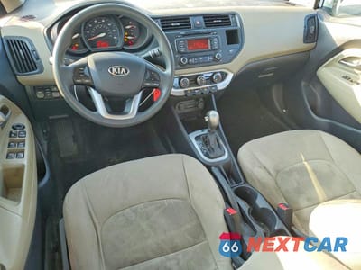 Zdjęcie 8 z 12 samochodu: 2014 KIA RIO LX VIN:KNADM4A33E6328486 - miniatura