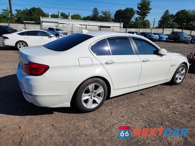 Trzecie zdjęcie samochodu z tyłu: 2013 BMW 528 I VIN:WBAXG5C56DDY32985 - miniatura