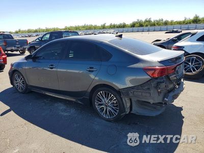 Drugie zdjęcie samochodu z przodu: 2022 KIA FORTE GT LINE VIN:3KPF54AD8NE438364 - miniatura