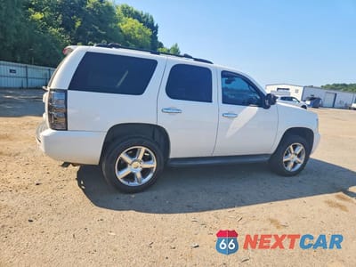 Trzecie zdjęcie samochodu z tyłu: 2013 CHEVROLET TAHOE C1500 LT VIN:1GNSCBE03DR359775 - miniatura