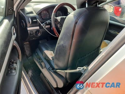 Zdjęcie 8 z 13 samochodu: 2005 PORSCHE CAYENNE VIN:WP1AA29P15LA22090 - miniatura