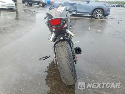 Czwarte zdjęcie samochodu z boku: 2008 HONDA CBR1000 RR VIN:JH2SC59088M010495 - miniatura