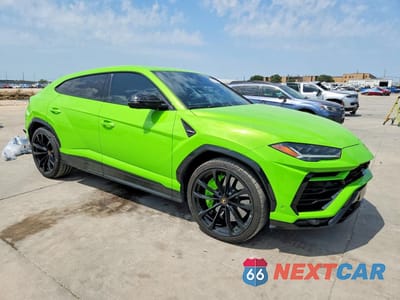Czwarte zdjęcie samochodu z boku: 2022 LAMBORGHINI URUS VIN:ZPBUA1ZL0NLA21530 - miniatura