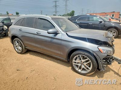 Czwarte zdjęcie samochodu z boku: 2018 MERCEDES-BENZ GLC 300 4MATIC VIN:WDC0G4KB7JV053956 - miniatura
