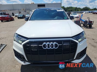 Piąte zdjęcie samochodu w środku: 2021 AUDI Q7 PRESTIGE VIN:WA1VXAF75MD021012 - miniatura