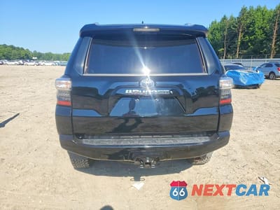Zdjęcie 6 z 12 samochodu: 2015 TOYOTA 4RUNNER SR5 VIN:JTEBU5JRXF5227954 - miniatura