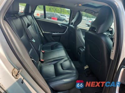 Zdjęcie 10 z 12 samochodu: 2015 VOLVO V60 PLATINUM VIN:YV140MEM0F1260657 - miniatura