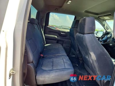 Zdjęcie 10 z 12 samochodu: 2019 CHEVROLET SILVERADO K1500 VIN:3GCPYAEH5KG170722 - miniatura