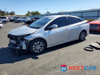 2021 TOYOTA PRIUS PRIME LIMITED JTDKAMFP3M3172089 - główne zdjęcie licytacji z USA - miniatura