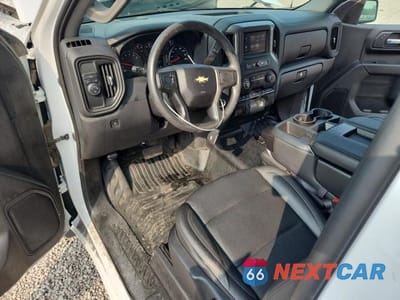 Zdjęcie 8 z 12 samochodu: 2023 CHEVROLET SILVERADO C1500 VIN:3GCNAAEK2PG337505 - miniatura