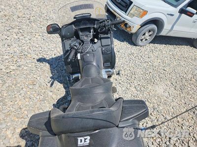 Zdjęcie 6 z 10 samochodu: 2010 HONDA GL1800 VIN:1HFSC47H2AA902797 - miniatura
