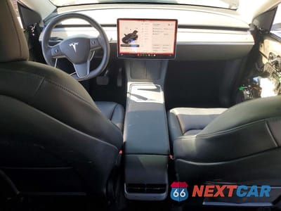 Zdjęcie 8 z 13 samochodu: 2022 TESLA MODEL Y VIN:7SAYGDEE2NF409753 - miniatura