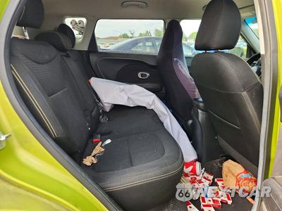 Zdjęcie 11 z 13 samochodu: 2015 KIA SOUL + VIN:KNDJP3A56F7800989 - miniatura