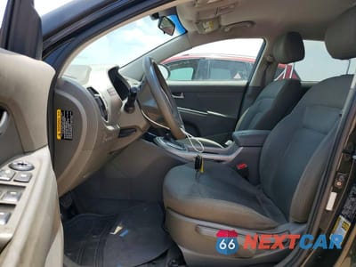 Zdjęcie 7 z 12 samochodu: 2016 KIA SPORTAGE LX VIN:KNDPB3AC0G7845595 - miniatura