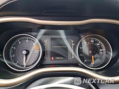 Zdjęcie 9 z 12 samochodu: 2016 JEEP CHEROKEE SPORT VIN:1C4PJLAB6GW234549 - miniatura