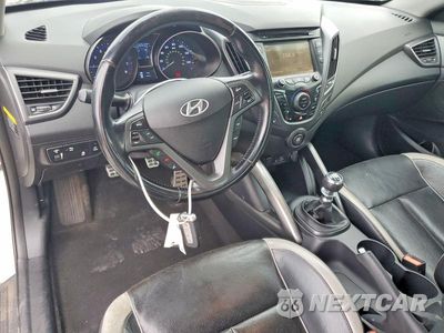 Zdjęcie 8 z 12 samochodu: 2014 HYUNDAI VELOSTER TURBO VIN:KMHTC6AE3EU202652 - miniatura