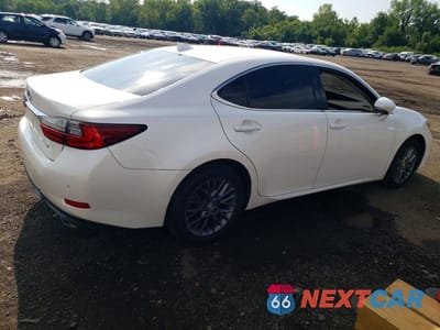 Trzecie zdjęcie samochodu z tyłu: 2018 LEXUS ES 350 VIN:58ABK1GG2JU113152 - miniatura