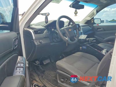 Zdjęcie 8 z 12 samochodu: 2019 CHEVROLET TAHOE POLICE VIN:1GNLCDECXKR272656 - miniatura