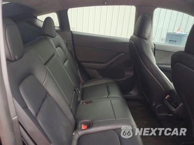 Zdjęcie 11 z 13 samochodu: 2022 TESLA MODEL Y VIN:7SAYGDEE6NF443193 - miniatura
