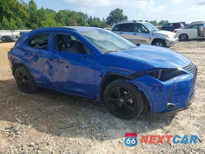 Czwarte zdjęcie samochodu z boku: 2021 LEXUS UX 250H VIN:JTHP9JBH6M2047331 - miniatura