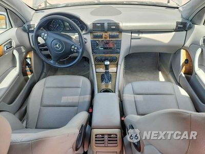 Zdjęcie 8 z 12 samochodu: 2007 MERCEDES-BENZ C 230 VIN:WDBRF52H77F932482 - miniatura