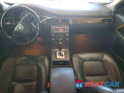 Zdjęcie 8 z 12 samochodu: 2010 VOLVO V70 3.2 VIN:YV1982BW5A1159910 - miniatura