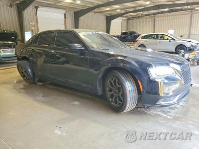 Czwarte zdjęcie samochodu z boku: 2018 CHRYSLER 300 TOURING VIN:2C3CCARG2JH250934 - miniatura