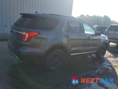 Trzecie zdjęcie samochodu z tyłu: 2017 FORD EXPLORER XLT VIN:1FM5K7D80HGB87974 - miniatura