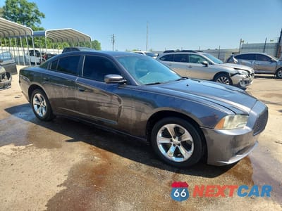 Czwarte zdjęcie samochodu z boku: 2014 DODGE CHARGER POLICE VIN:2C3CDXAT3EH348675 - miniatura