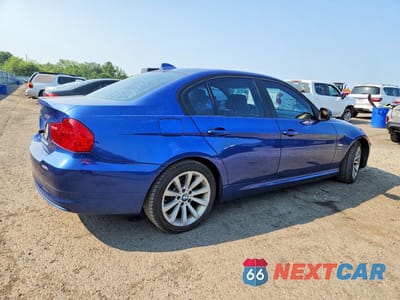 Trzecie zdjęcie samochodu z tyłu: 2010 BMW 328 XI SULEV VIN:WBAPK5C50AA646435 - miniatura