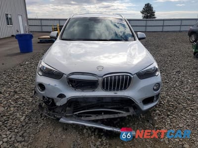 Piąte zdjęcie samochodu w środku: 2018 BMW X1 XDRIVE28I VIN:WBXHT3C34J5K27636 - miniatura