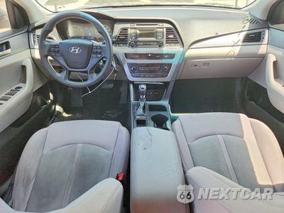 Zdjęcie 8 z 12 samochodu: 2017 HYUNDAI SONATA SE VIN:5NPE24AF2HH521987 - miniatura