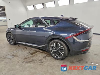 Drugie zdjęcie samochodu z przodu: 2023 KIA EV6 WIND VIN:KNDC34LA2P5610124 - miniatura