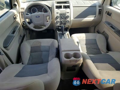 Zdjęcie 8 z 14 samochodu: 2008 FORD ESCAPE XLT VIN:1FMCU93158KE21718 - miniatura