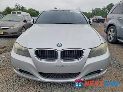 Piąte zdjęcie samochodu w środku: 2011 BMW 328 I SULEV VIN:WBAPH5C58BA446340 - miniatura