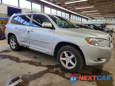 Czwarte zdjęcie samochodu z boku: 2010 TOYOTA HIGHLANDER SE VIN:5TDJK3EH6AS016376 - miniatura